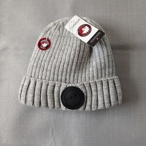 Canada Weather Gear Gray Ribbed Knit Beanie Hat With Plush Thermal Lining NEW!